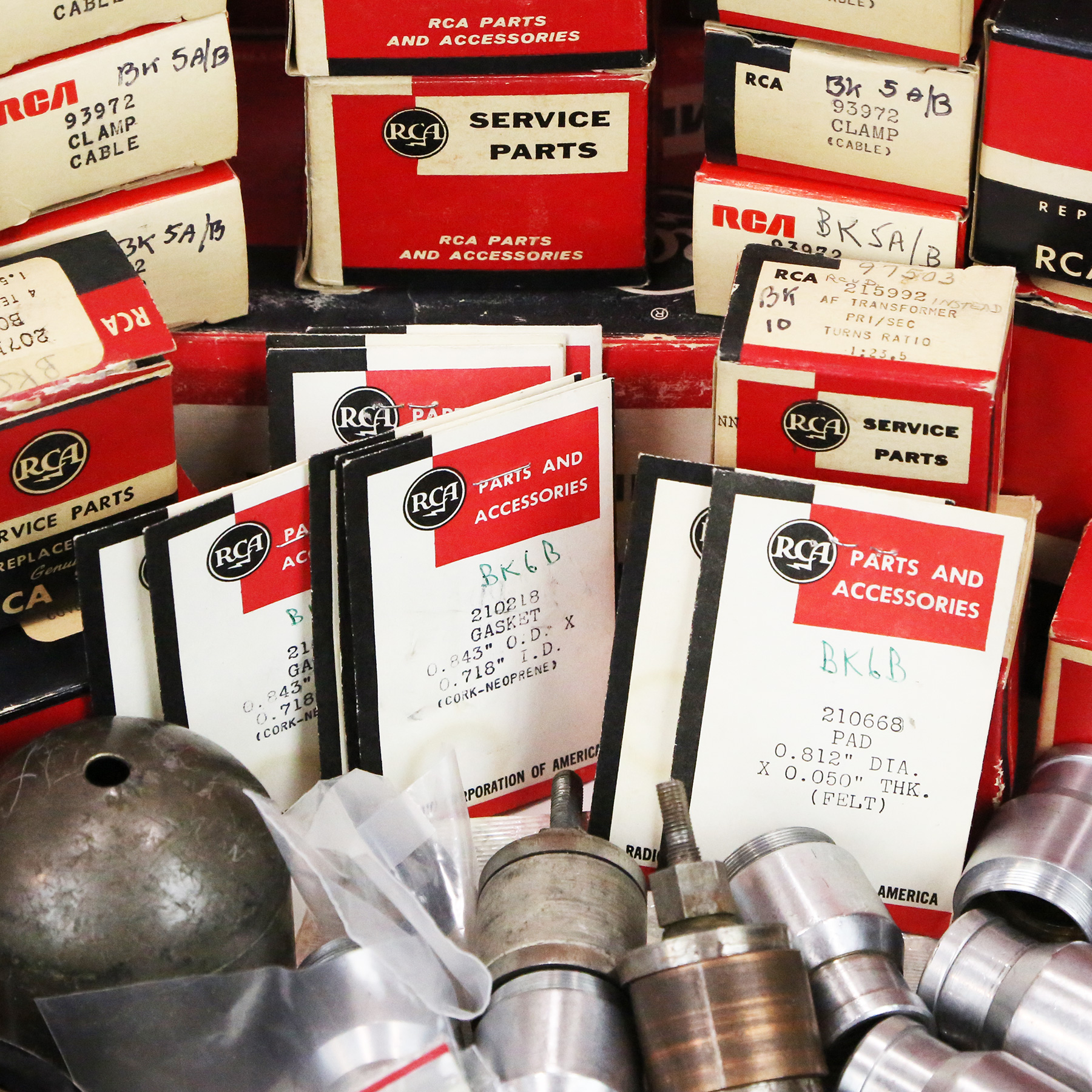 RCA-BK-5A-Board-Terminal-207117-OG-BOX-COUNT-2-11