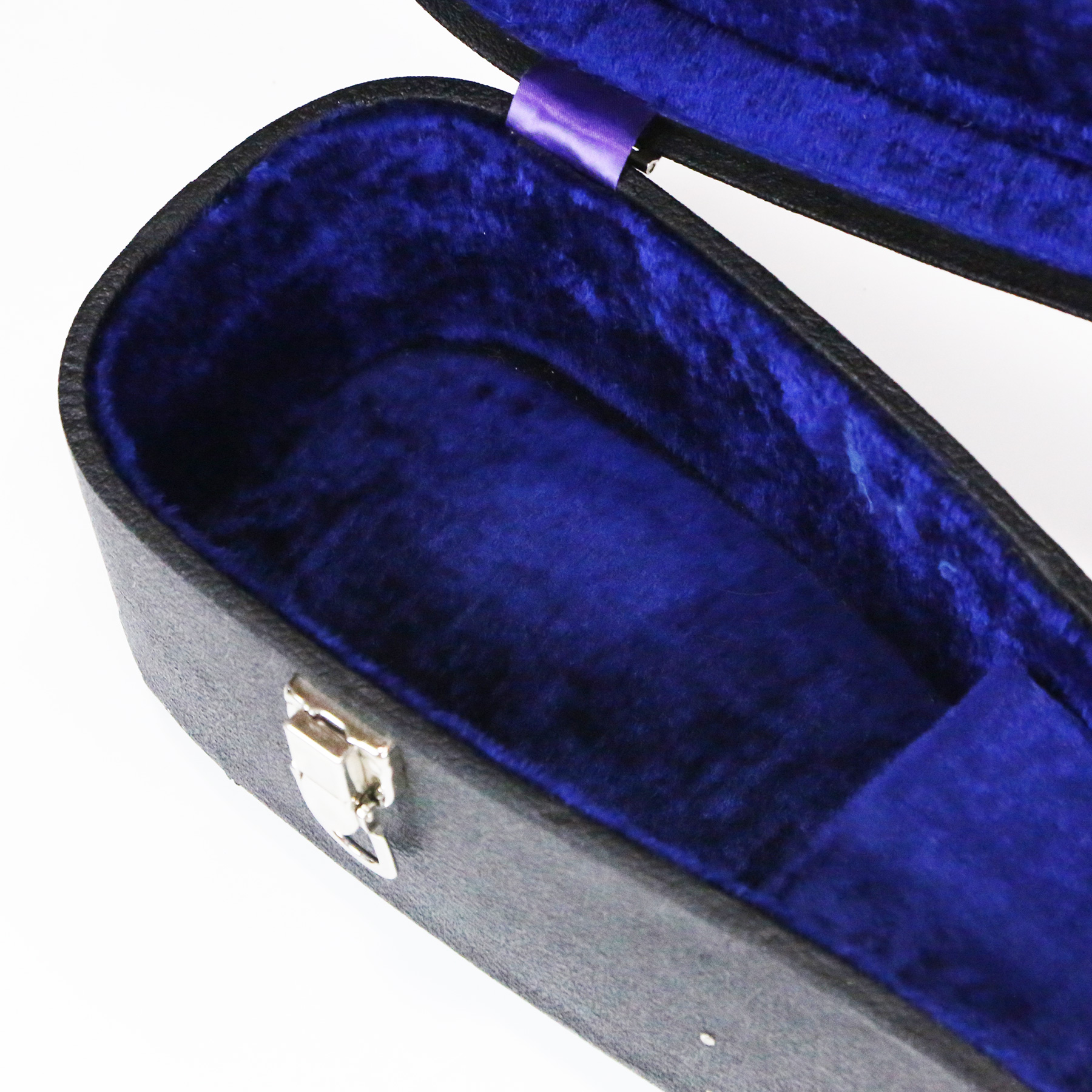 1960s-Martin-Acoustic-D-Size-Case-17