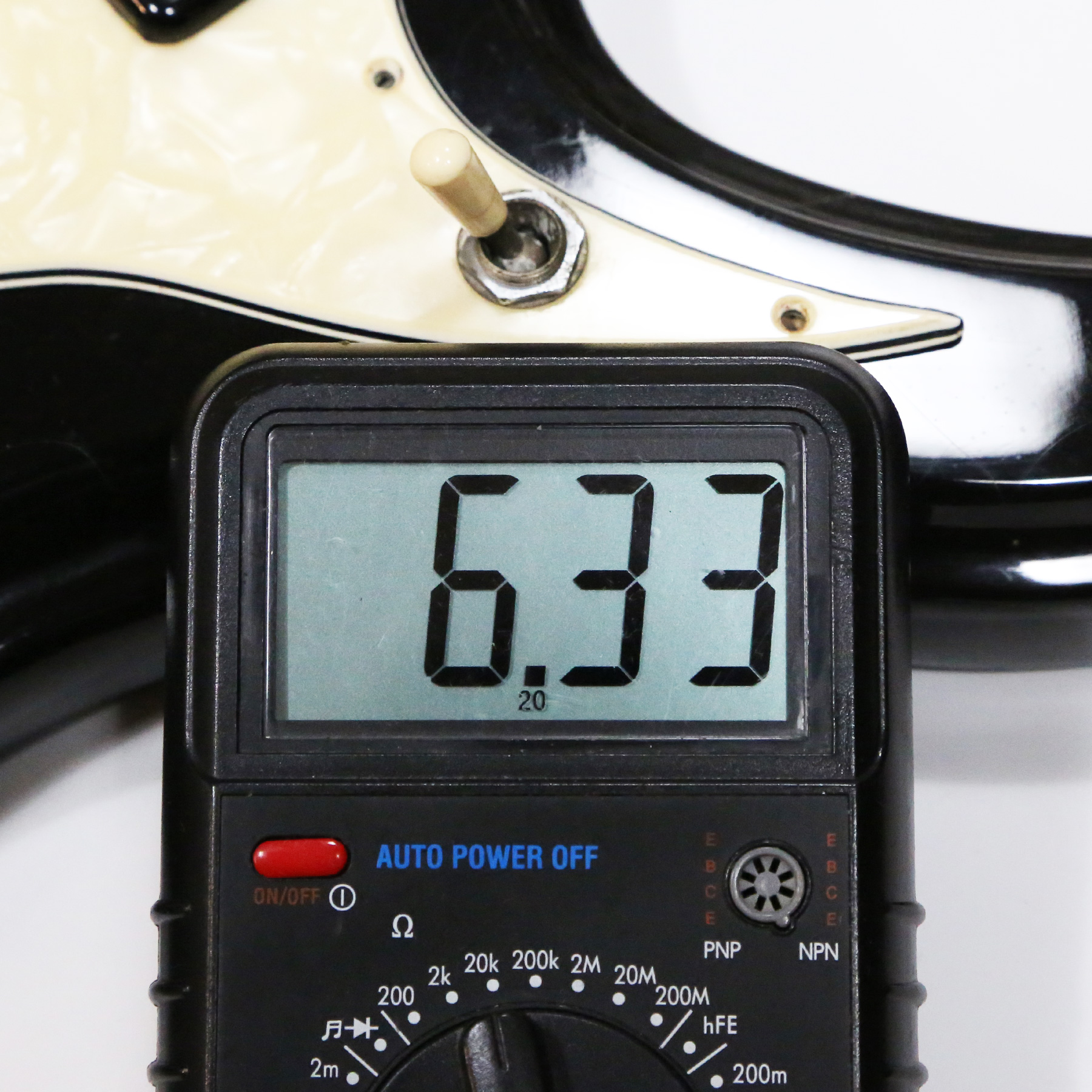 1969-Tokai-Gakki-200S-Hummingbird-42