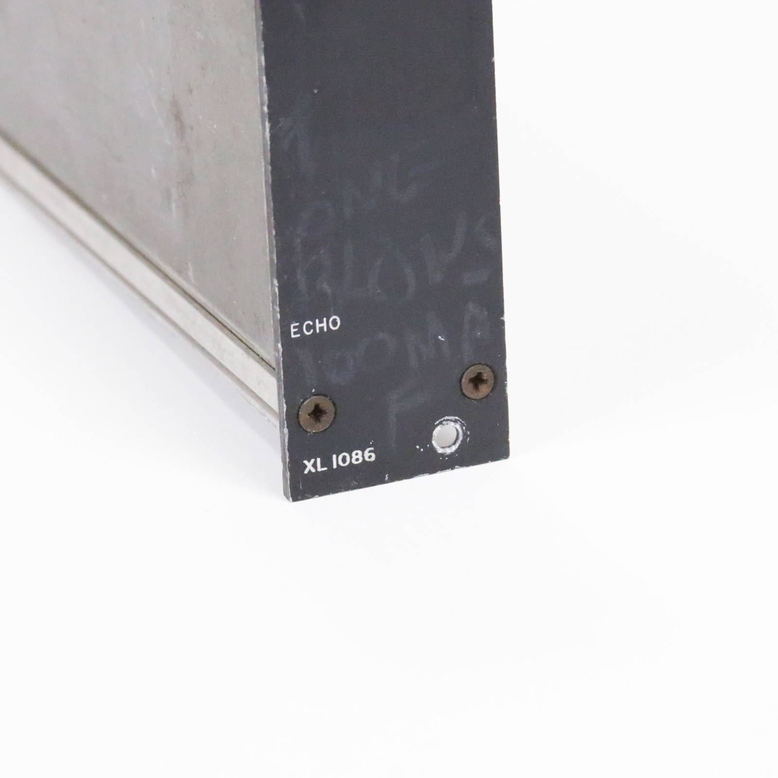 Calrec-XL1086-001-04