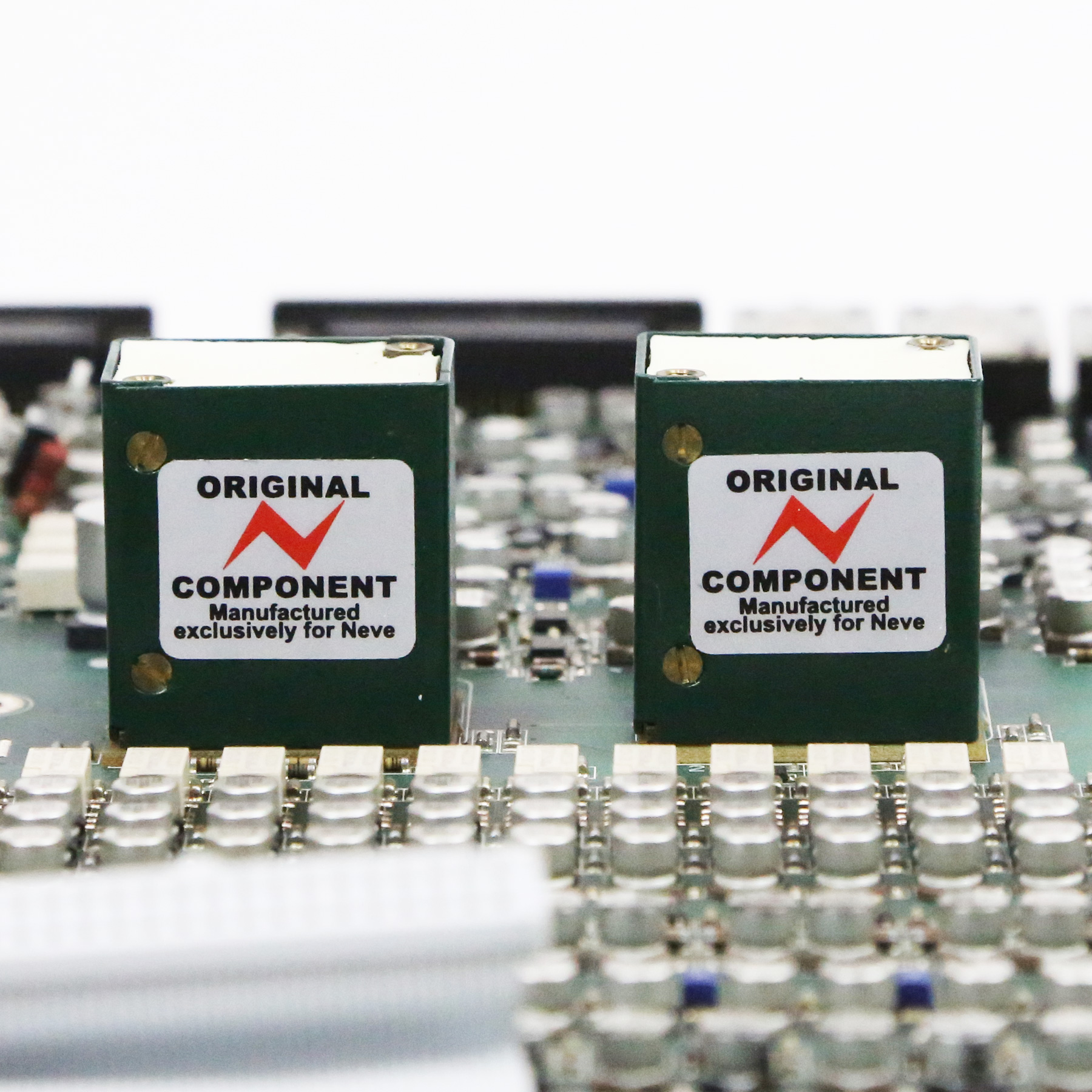 2008-Neve-Circuit-Board-17