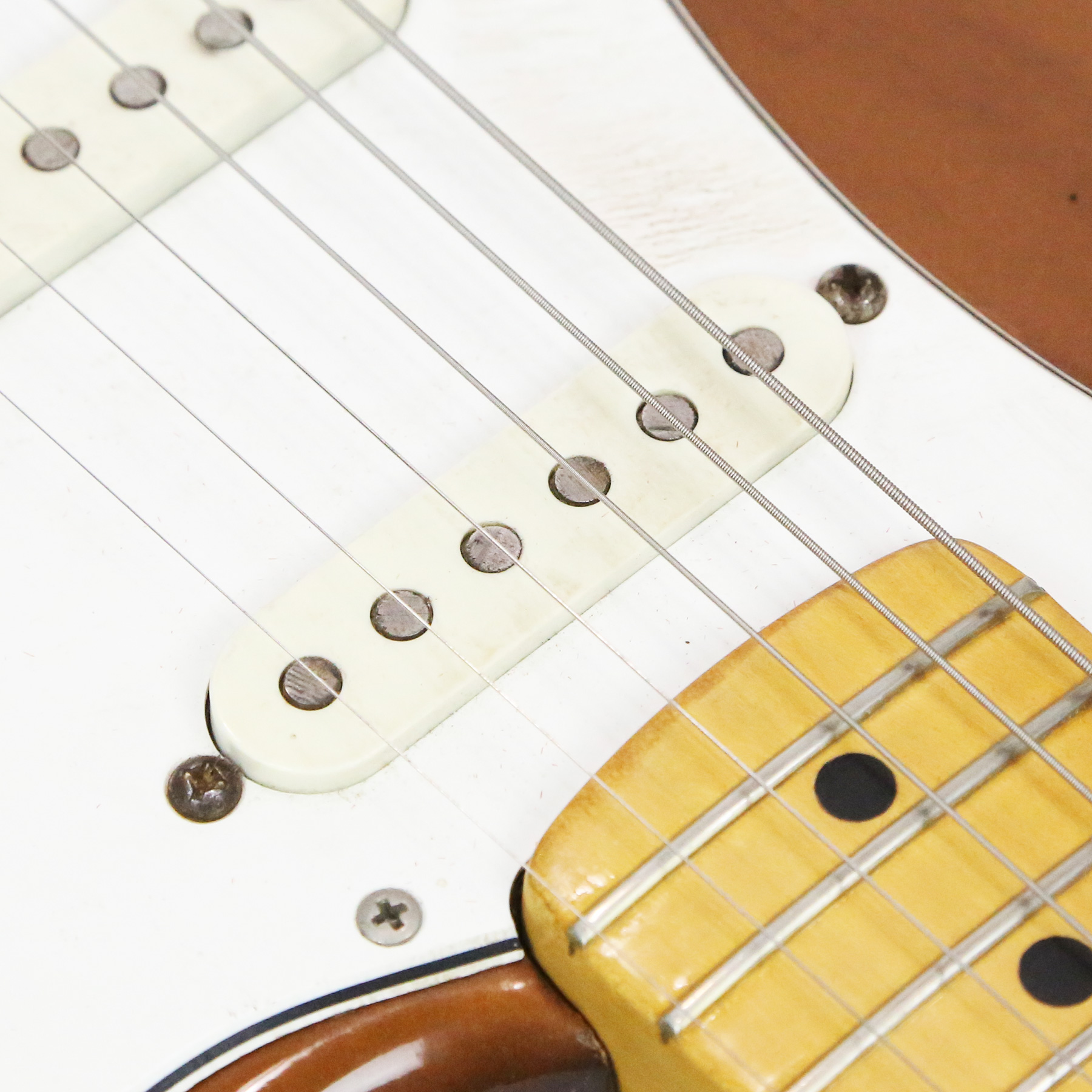 1970s-Fender-Strat-Pickup-Covers-10