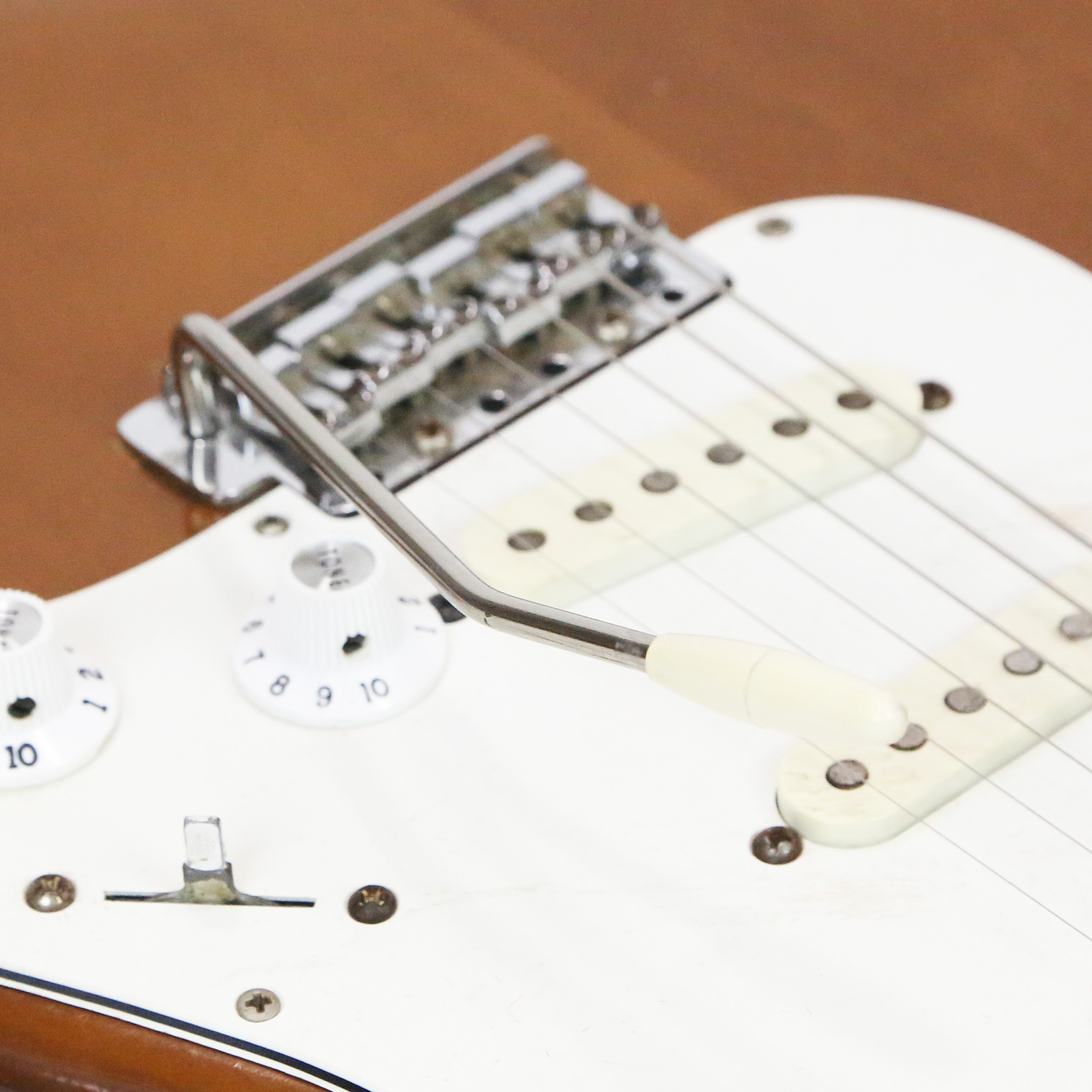 1970s-Fender-Strat-Tremolo-Arm-10