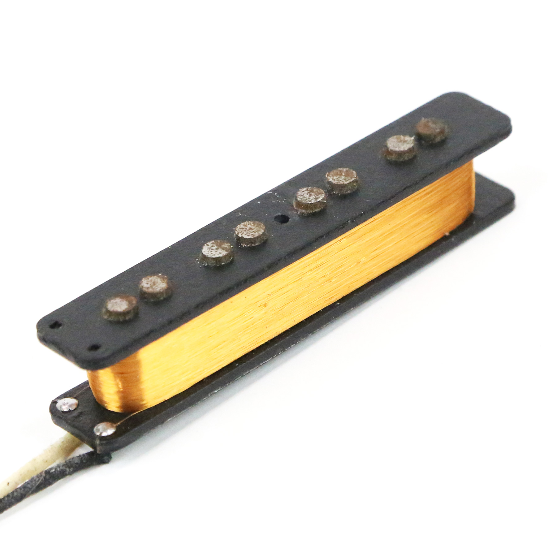 Jazz-Bass-Neck-Pickup-03