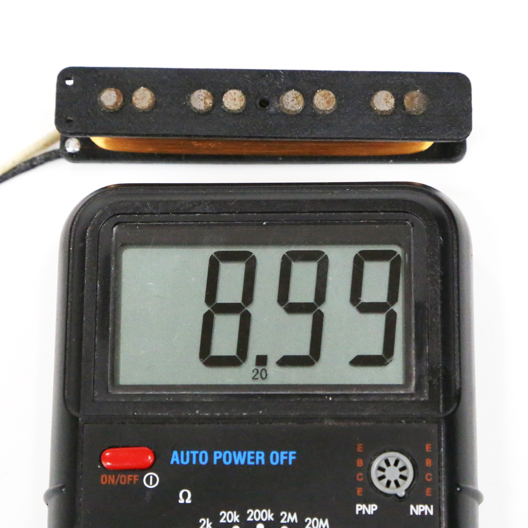 Jazz-Bass-Neck-Pickup-11