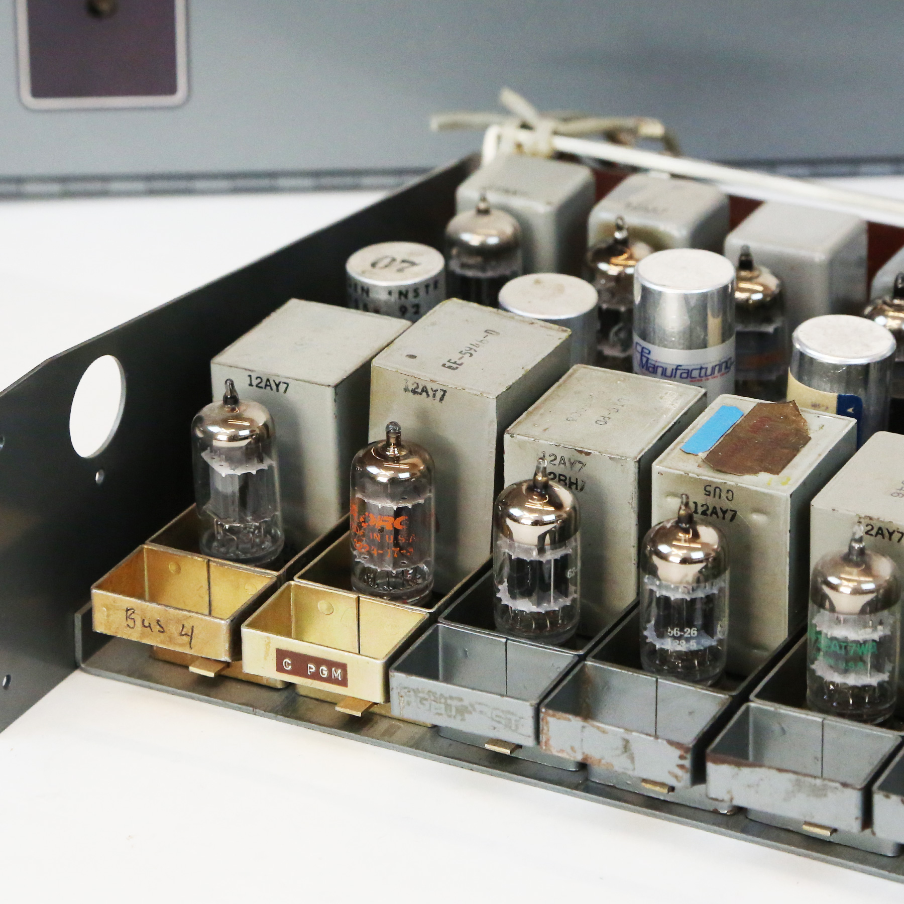 1960s-Universal-Audio-Console-Parts-05