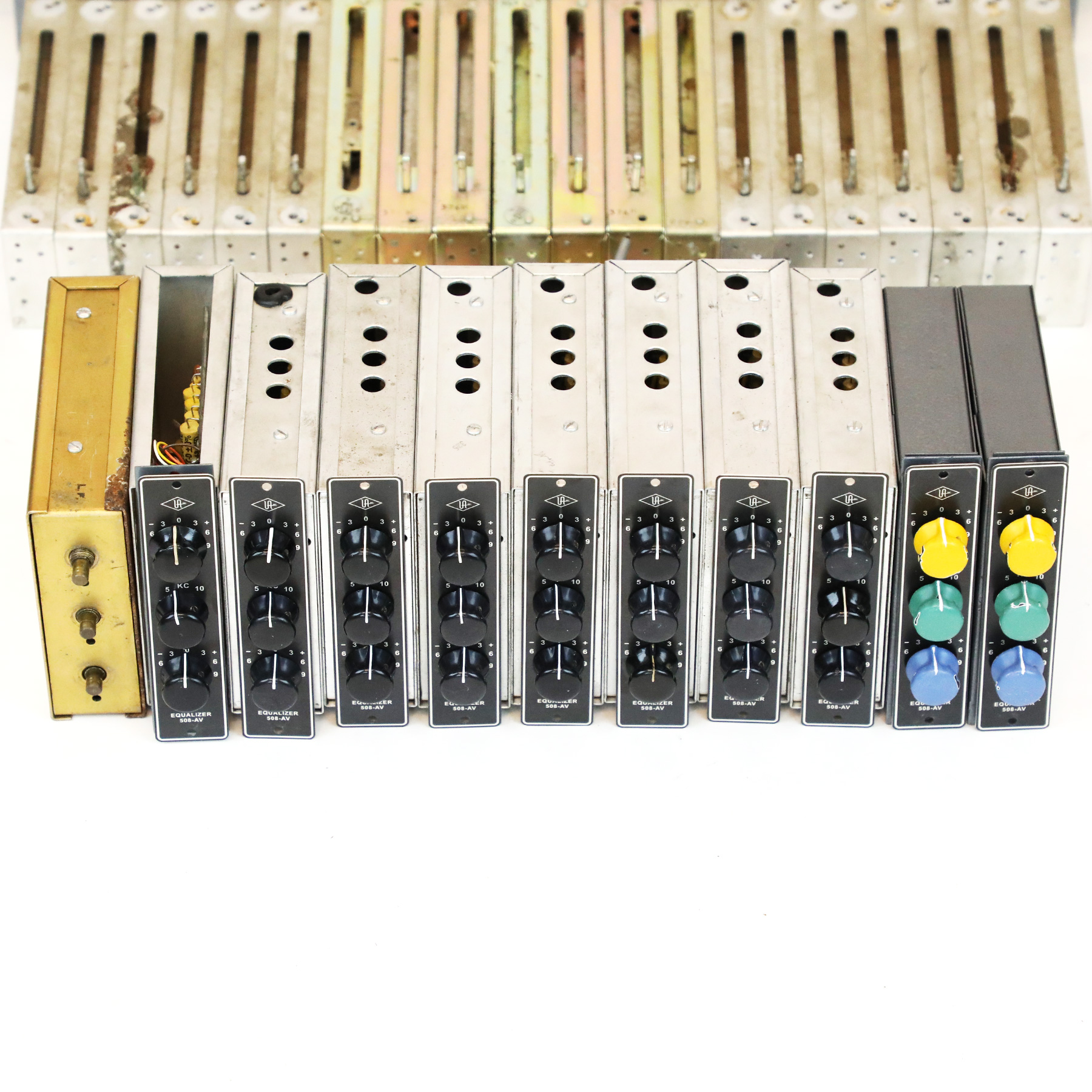 1960s-Universal-Audio-Console-Parts-14