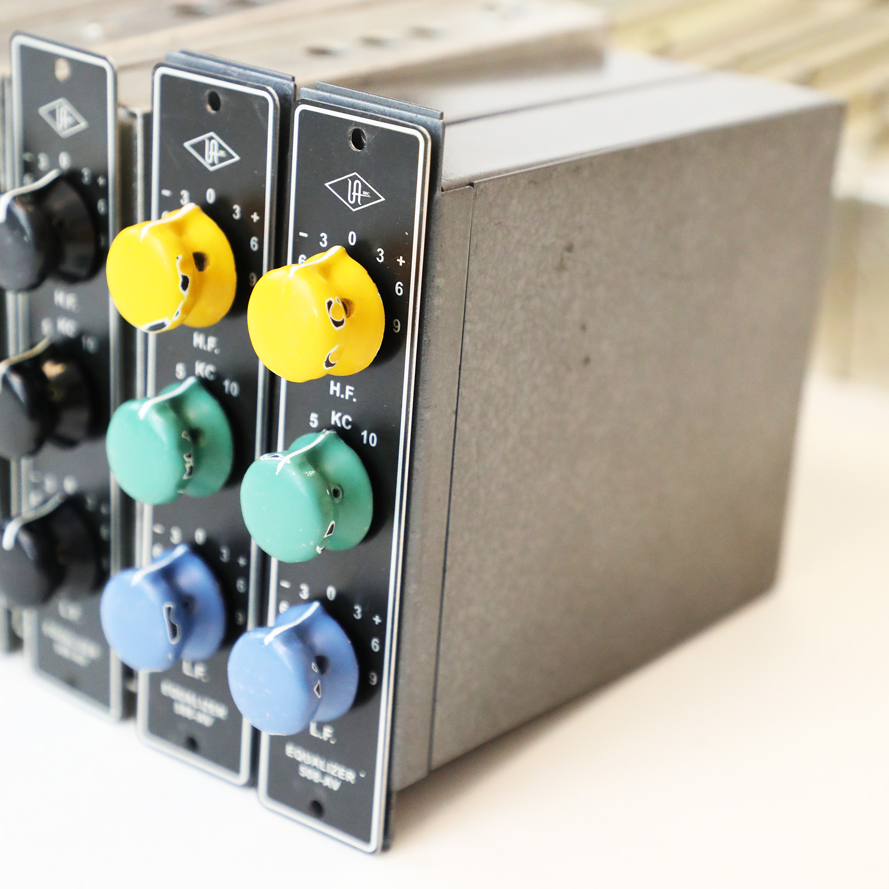 1960s-Universal-Audio-Console-Parts-16