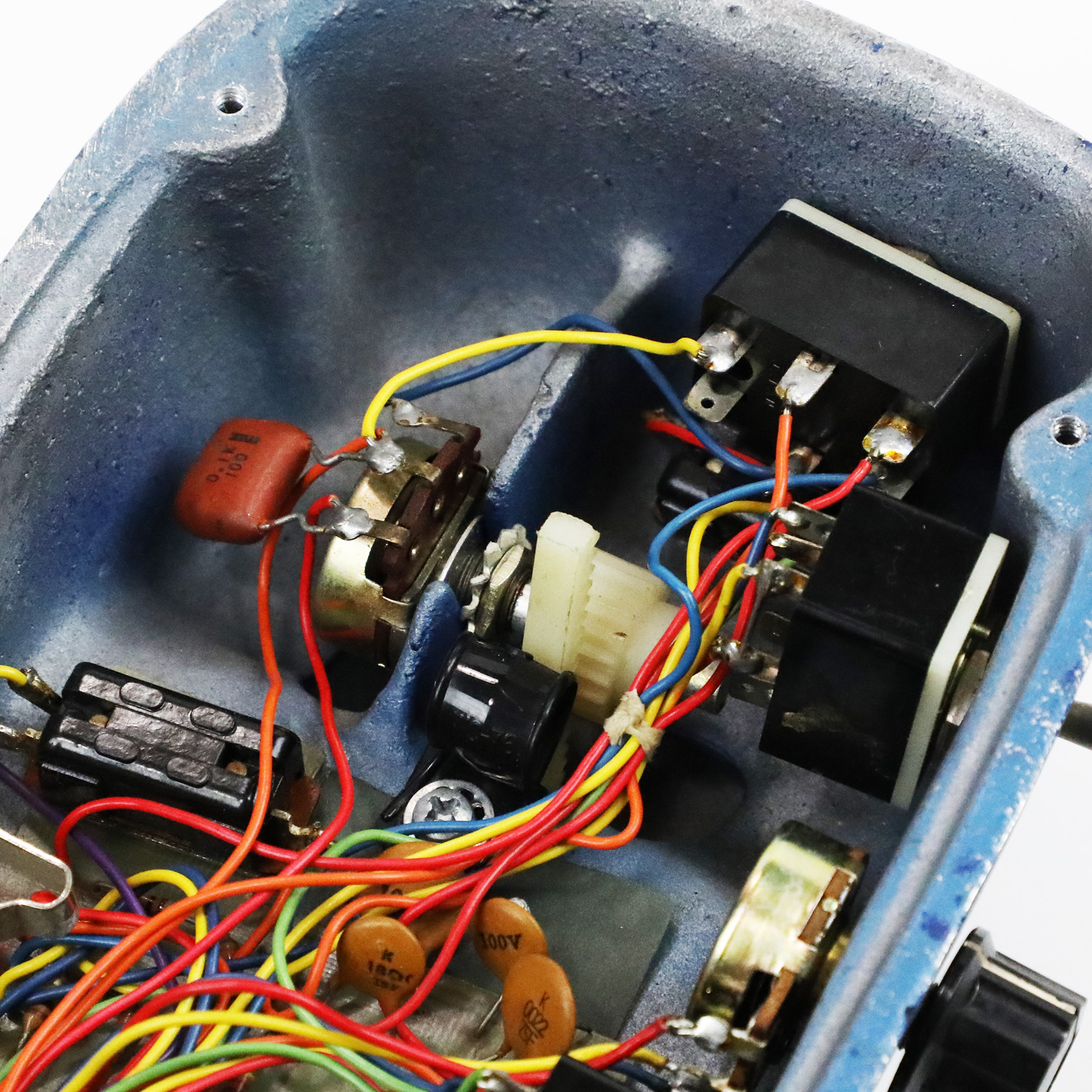 1960s-Foxx-Gutiar-Synthesizer-1-Studio-Model-9-13