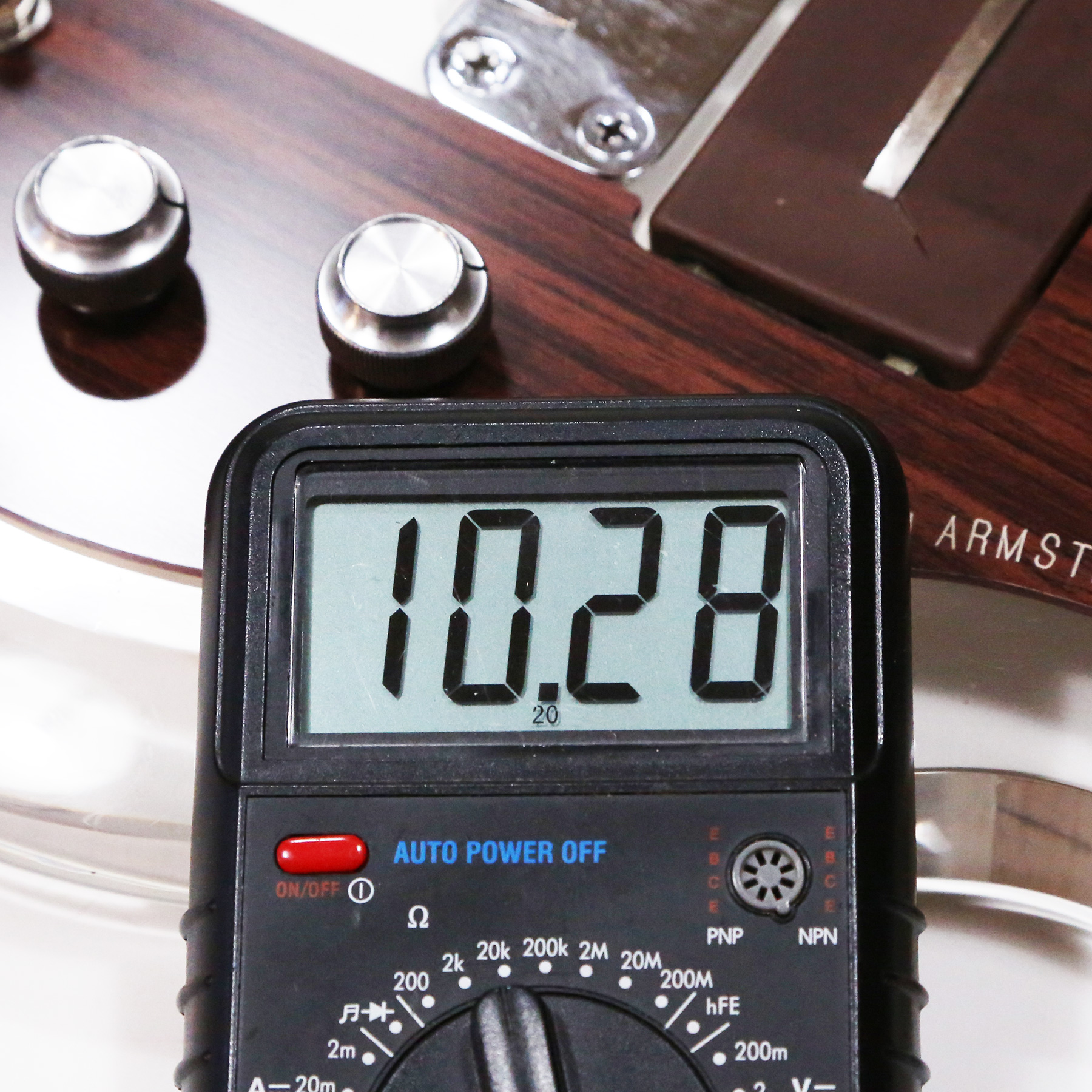 1970-Ampeg-Dan-Armstrong-A1148D-37