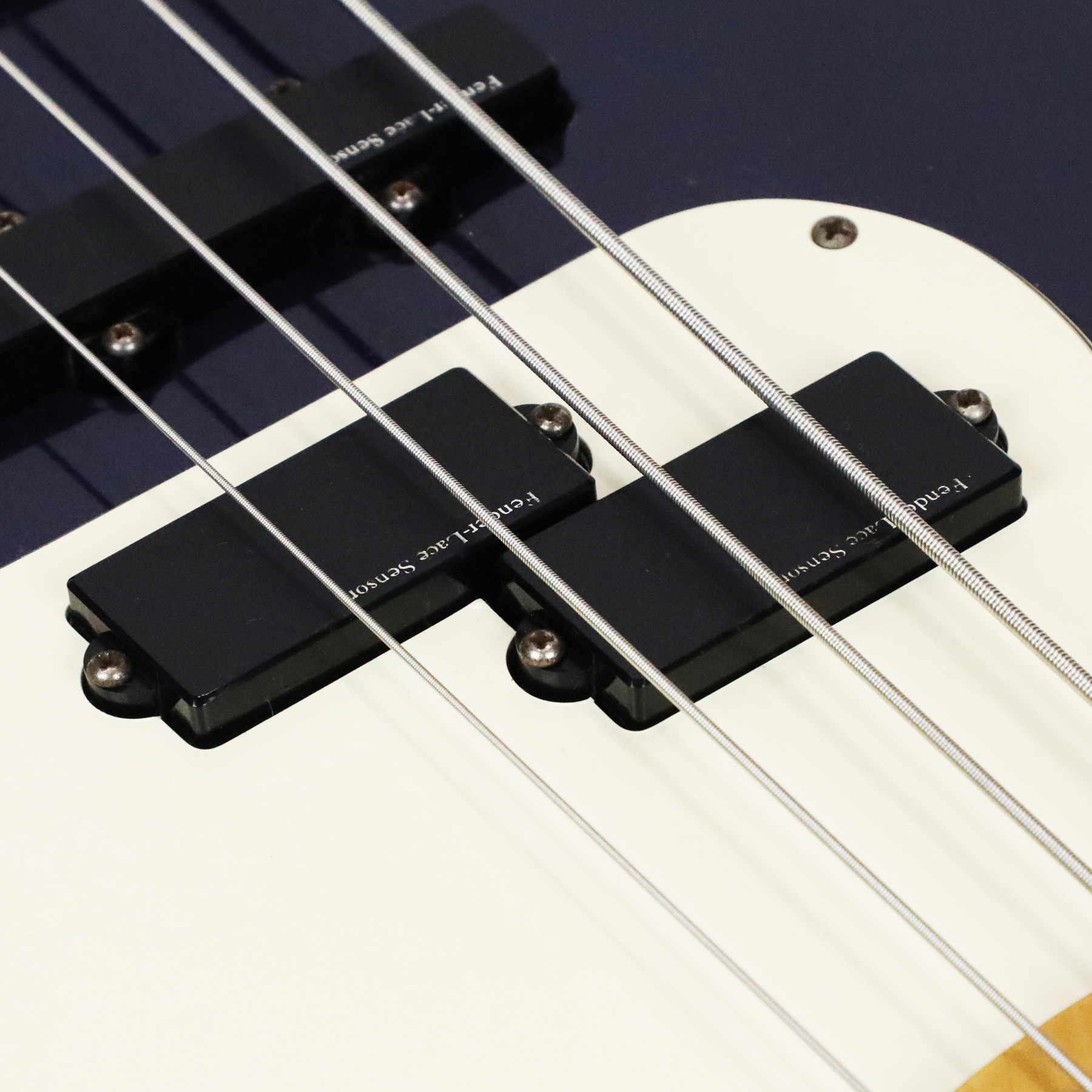 1991-Fender-P-Bass-Plus-N912530-12