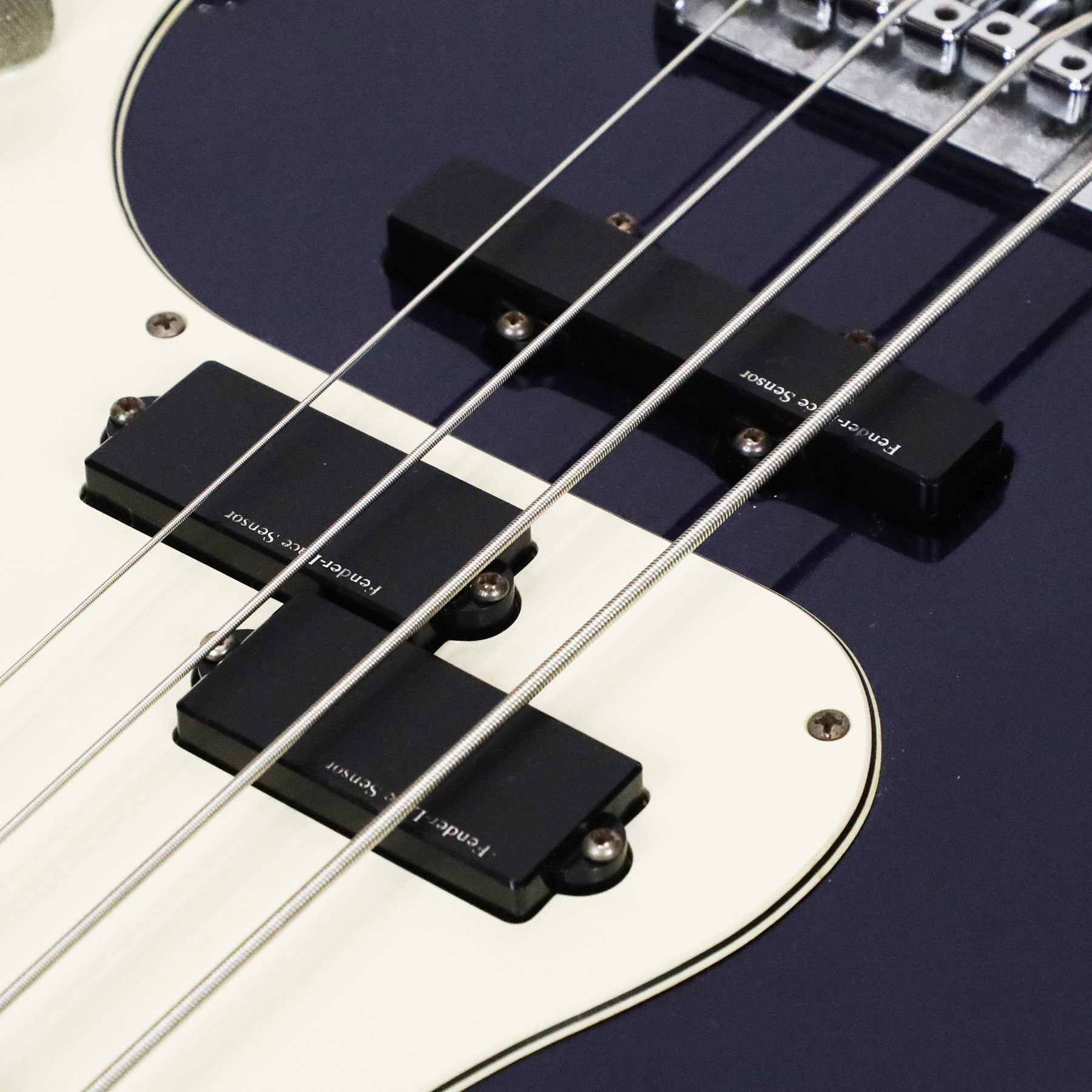 1991-Fender-P-Bass-Plus-N912530-15