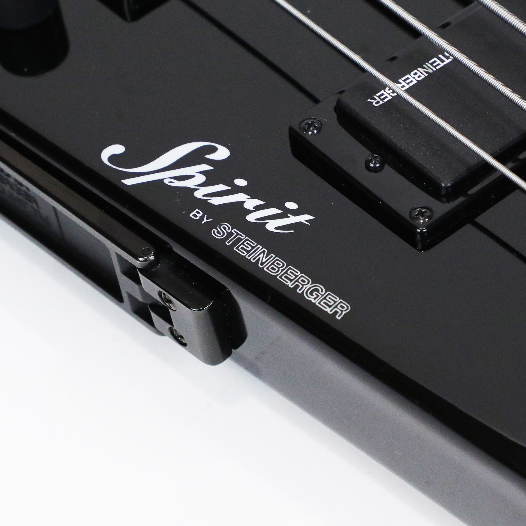 2022-Steinberger-Spirit-Bass-22092352666-08