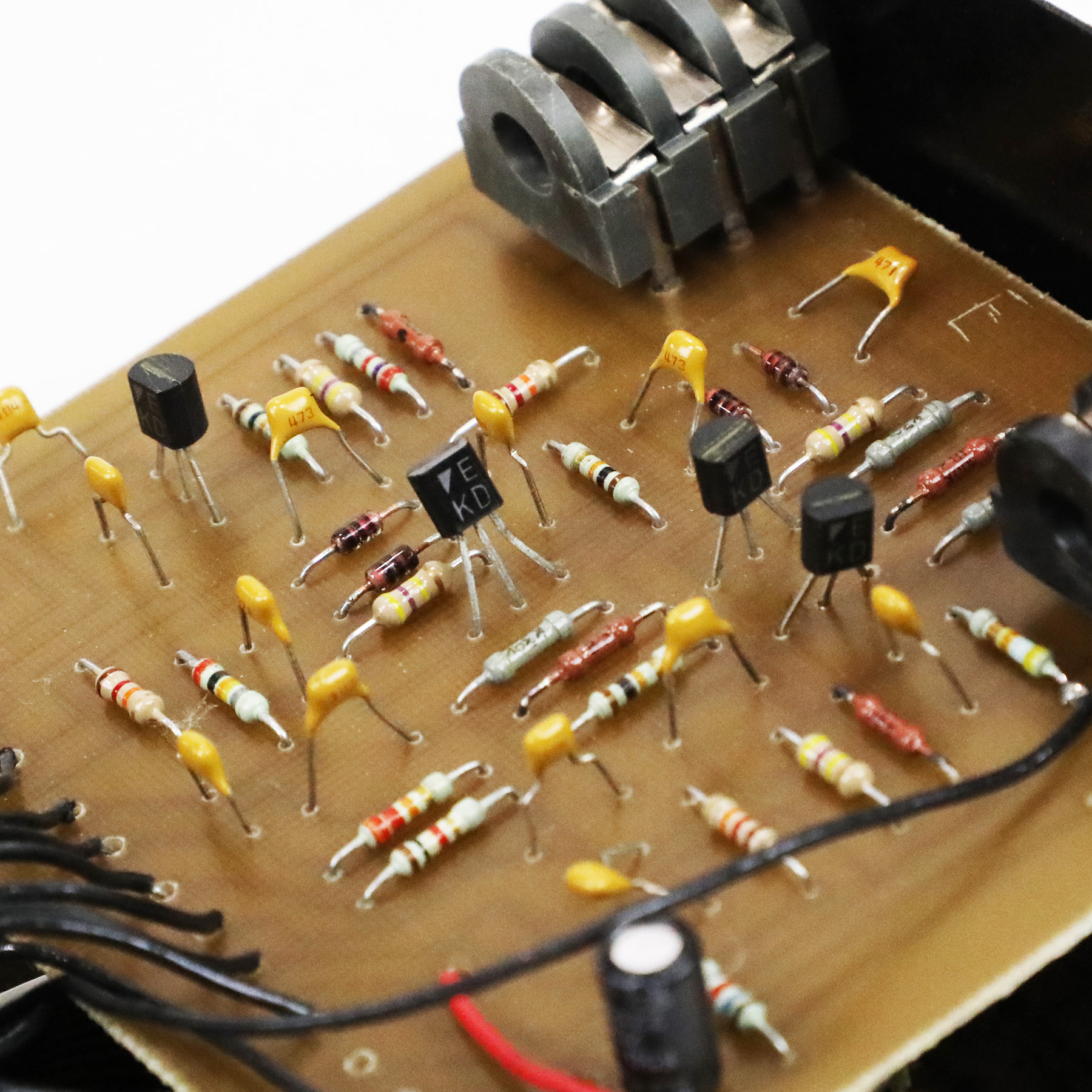 Electro-Harmonix-Russian-Big-Muff-11