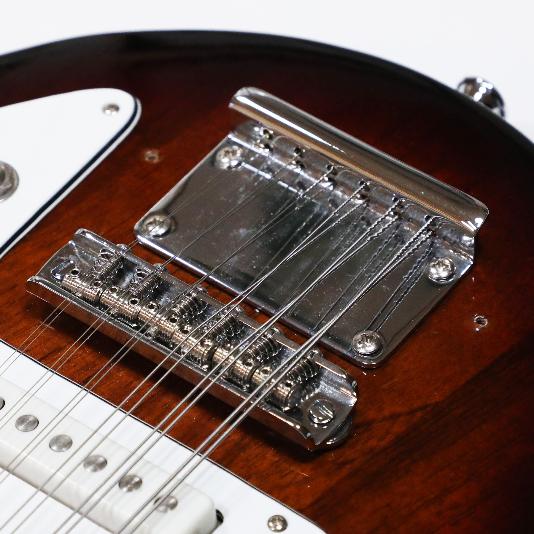 Phantom-Mandoguitar-99101360-15