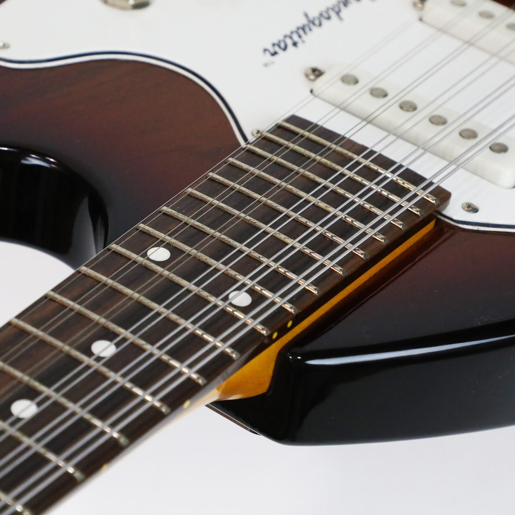 Phantom-Mandoguitar-99101360-26