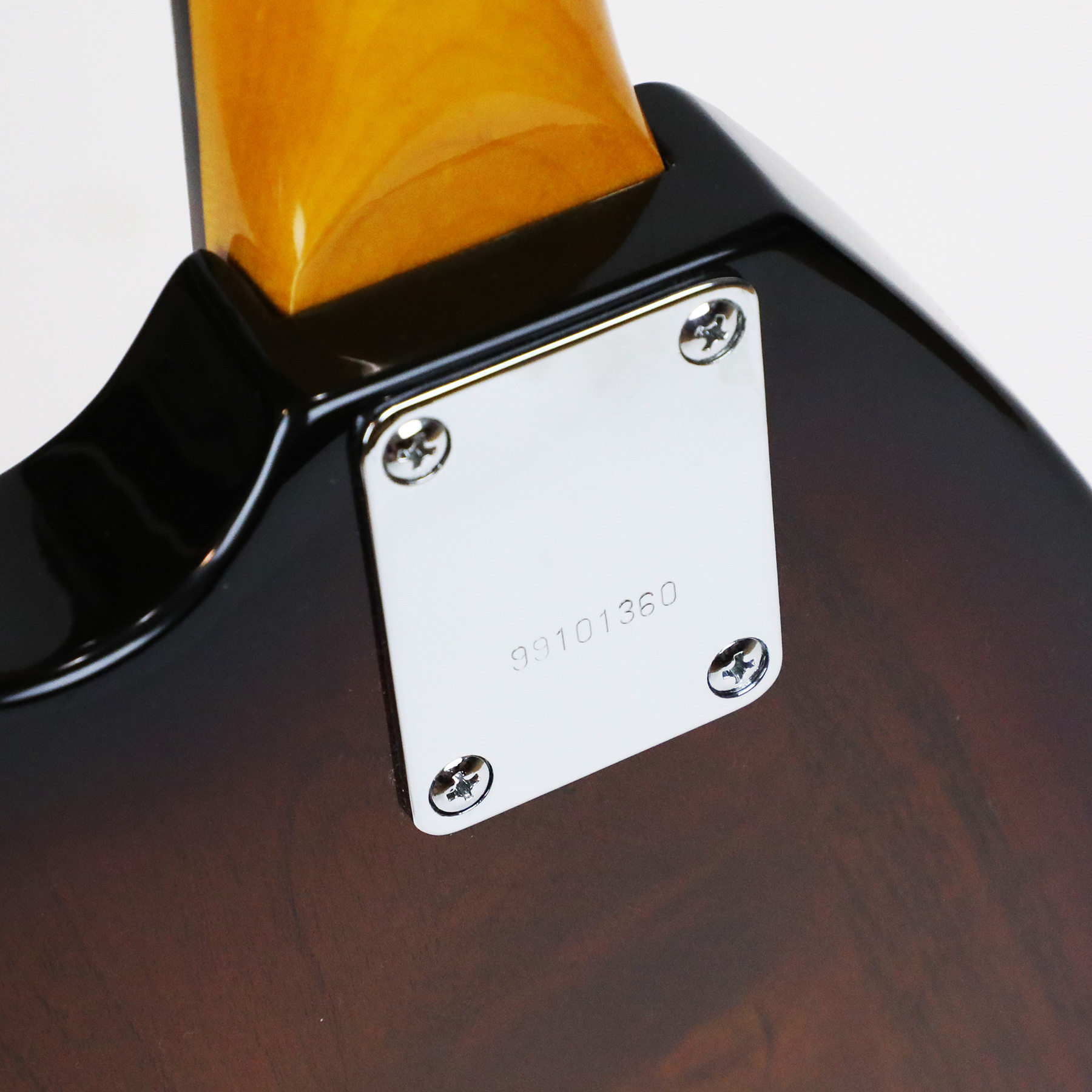 Phantom-Mandoguitar-99101360-30