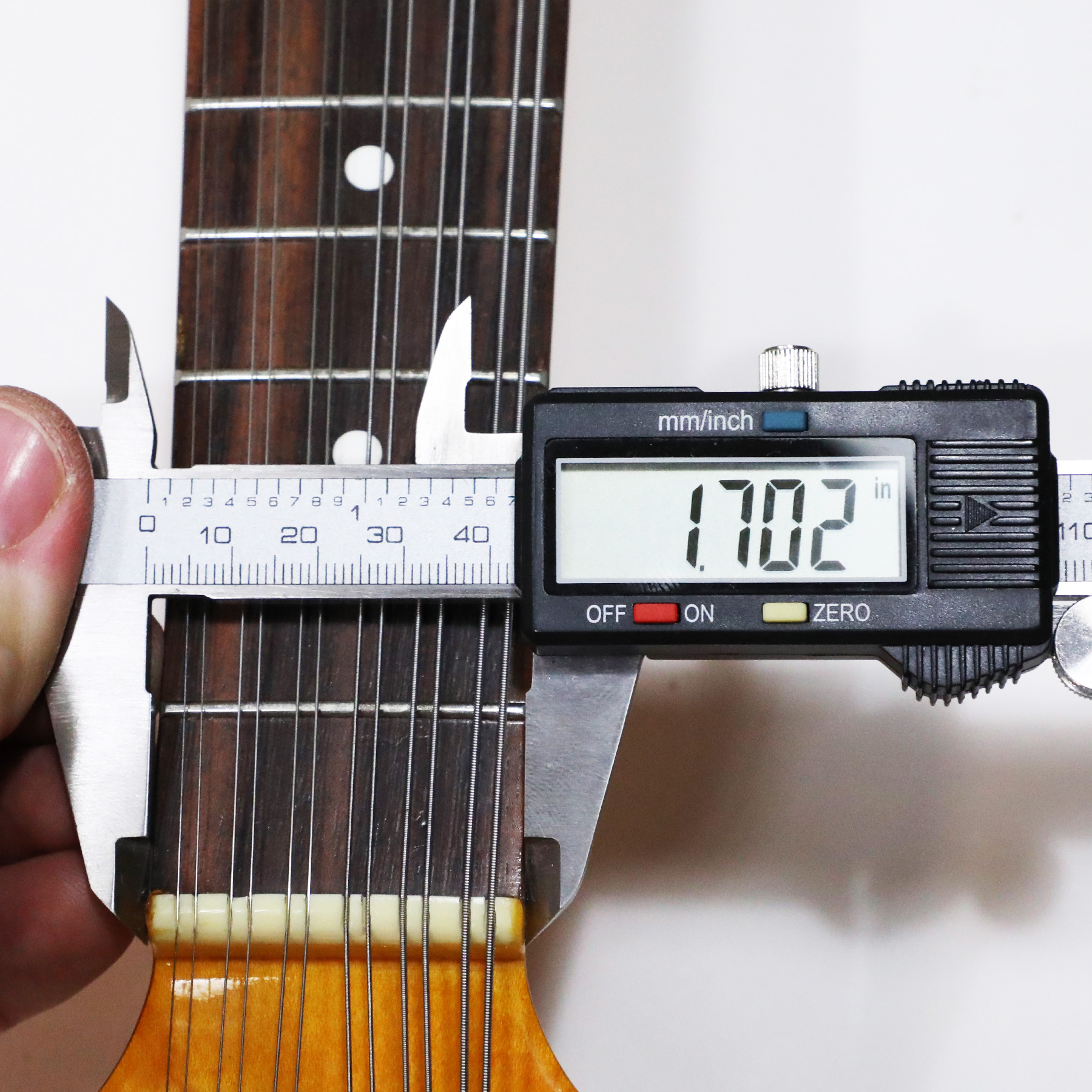 Phantom-Mandoguitar-99101360-35