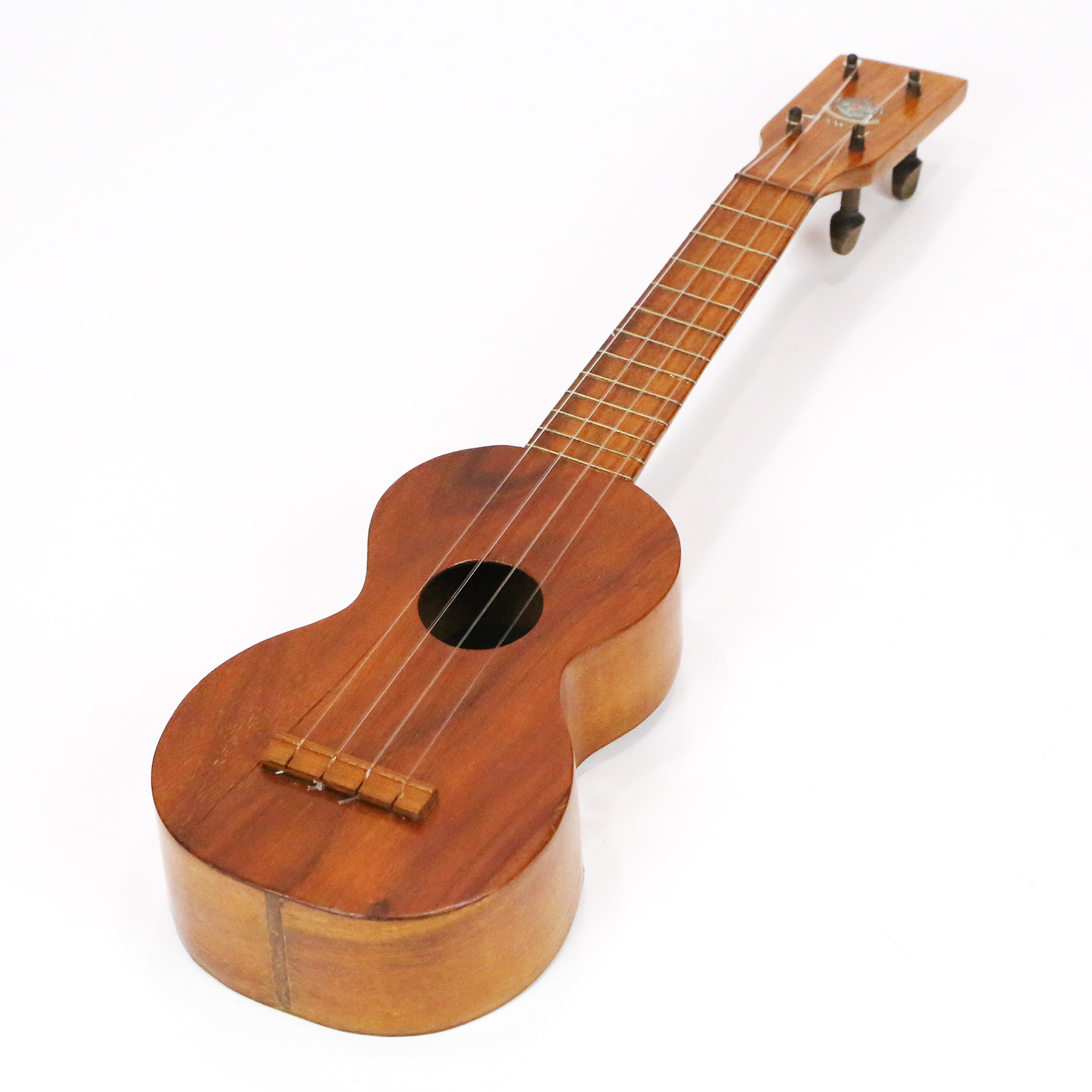Royal-Hawaiian-Koa-Ukulele-05