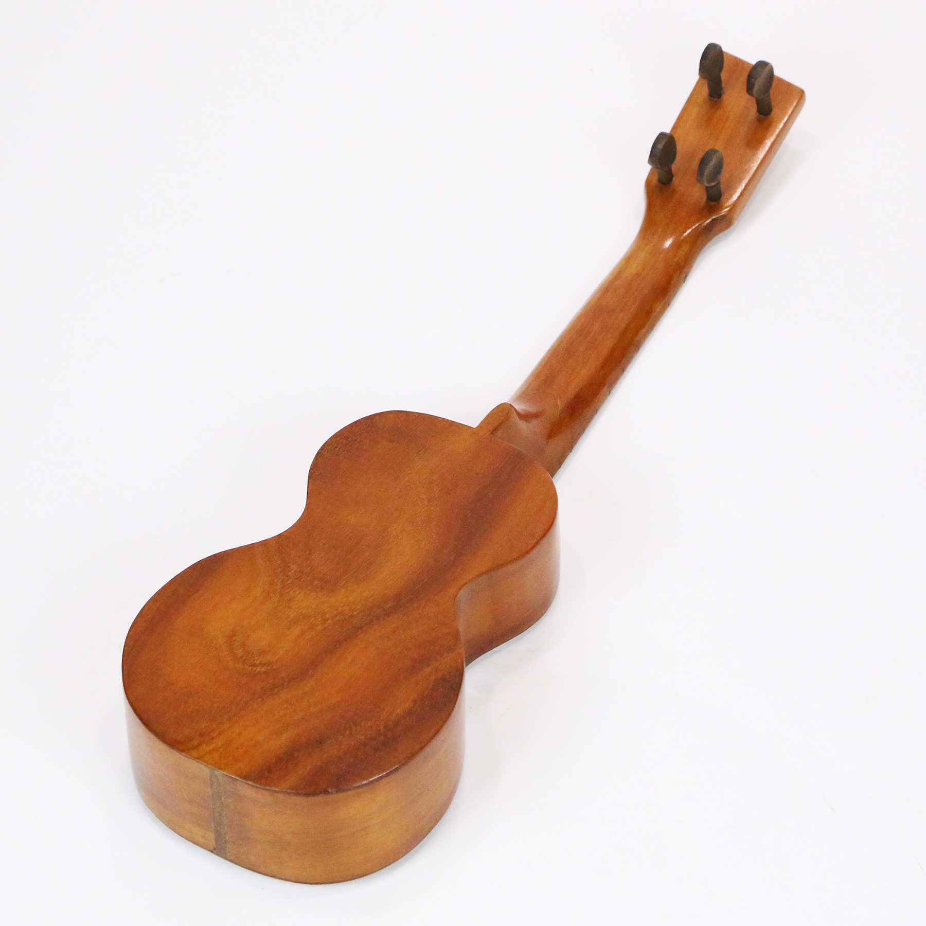 Royal-Hawaiian-Koa-Ukulele-15