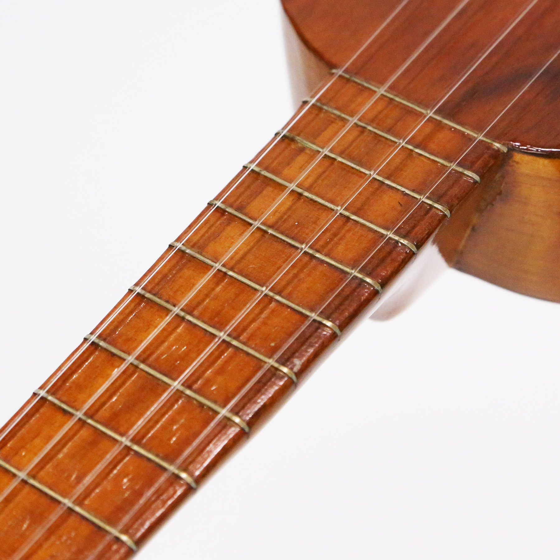 Royal-Hawaiian-Koa-Ukulele-21