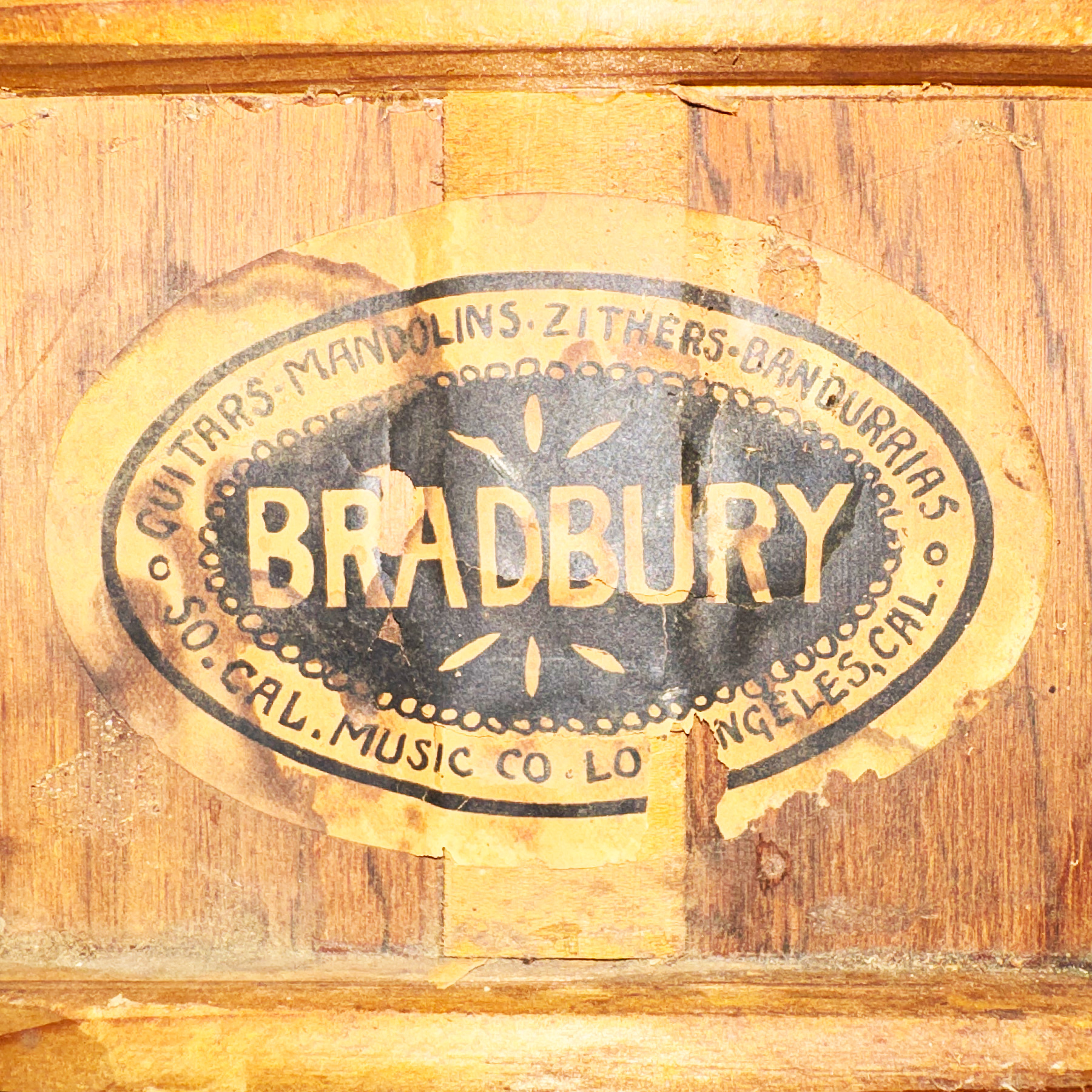 1910s-Bradbury-Parlor-Guitar-36