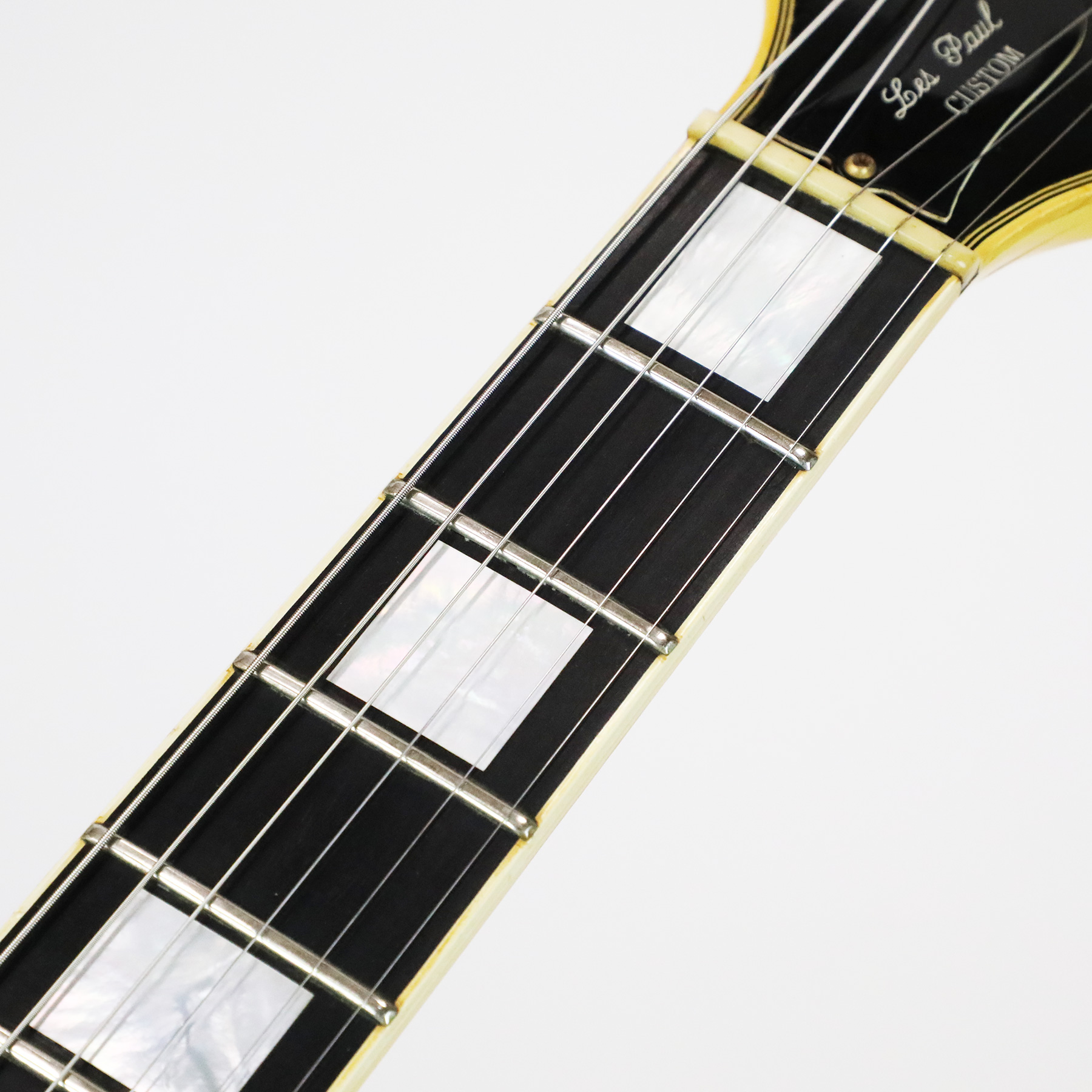 1974-Gibson-Les-Paul-Custom-416604-33