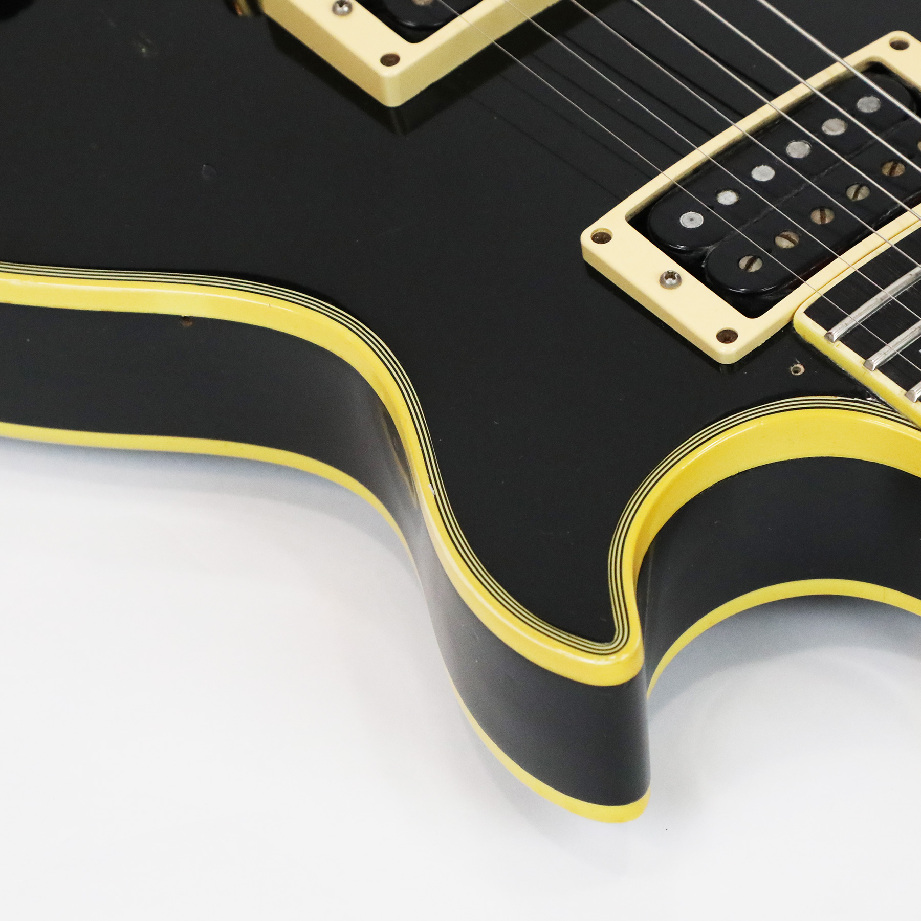 1976-Gibson-Les-Paul-Custom-00115540-09