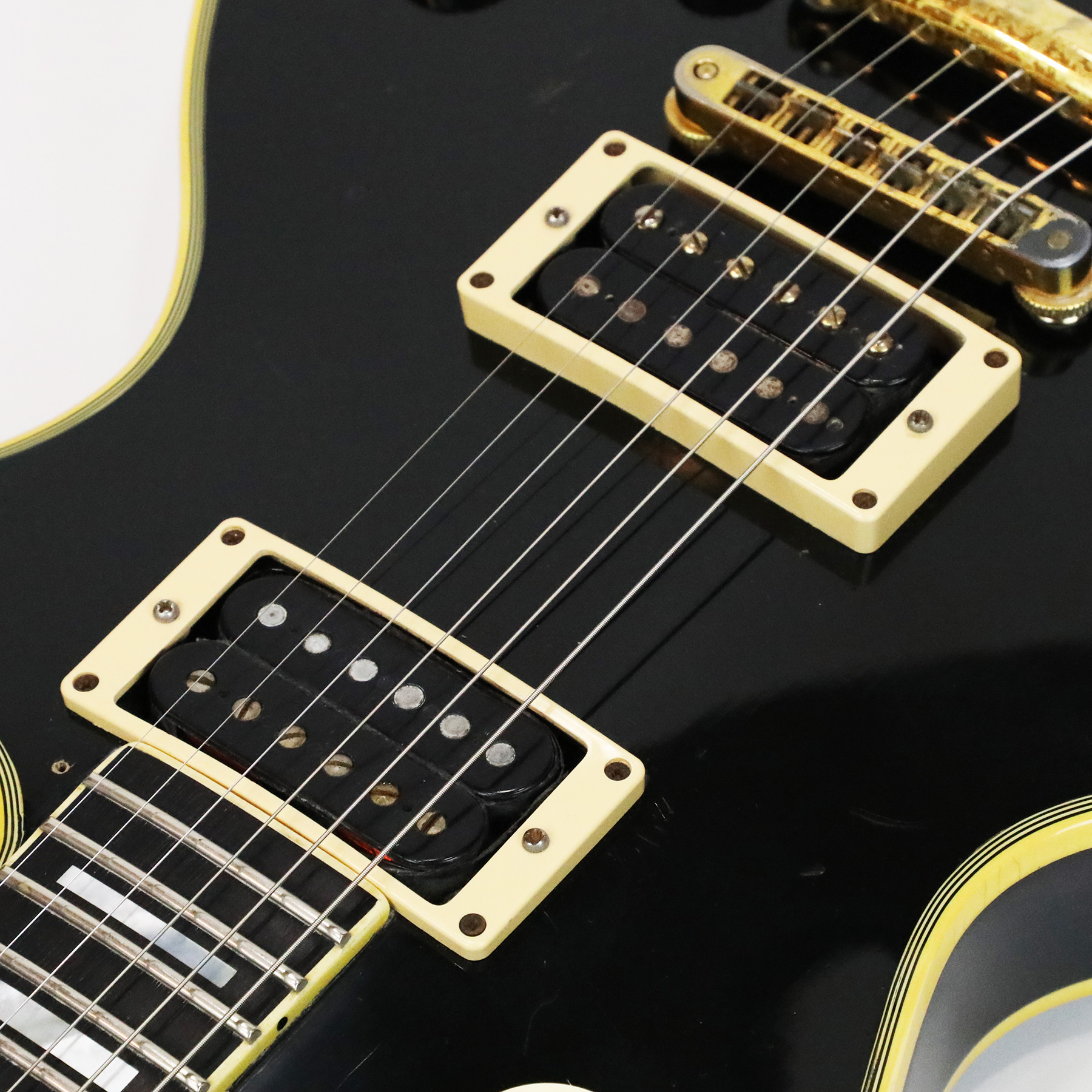 1976-Gibson-Les-Paul-Custom-00115540-17
