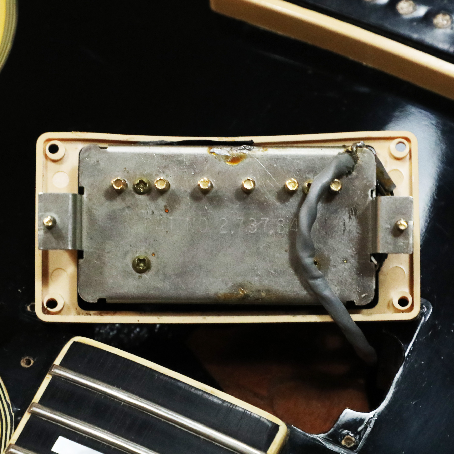 1976-Gibson-Les-Paul-Custom-00115540-42