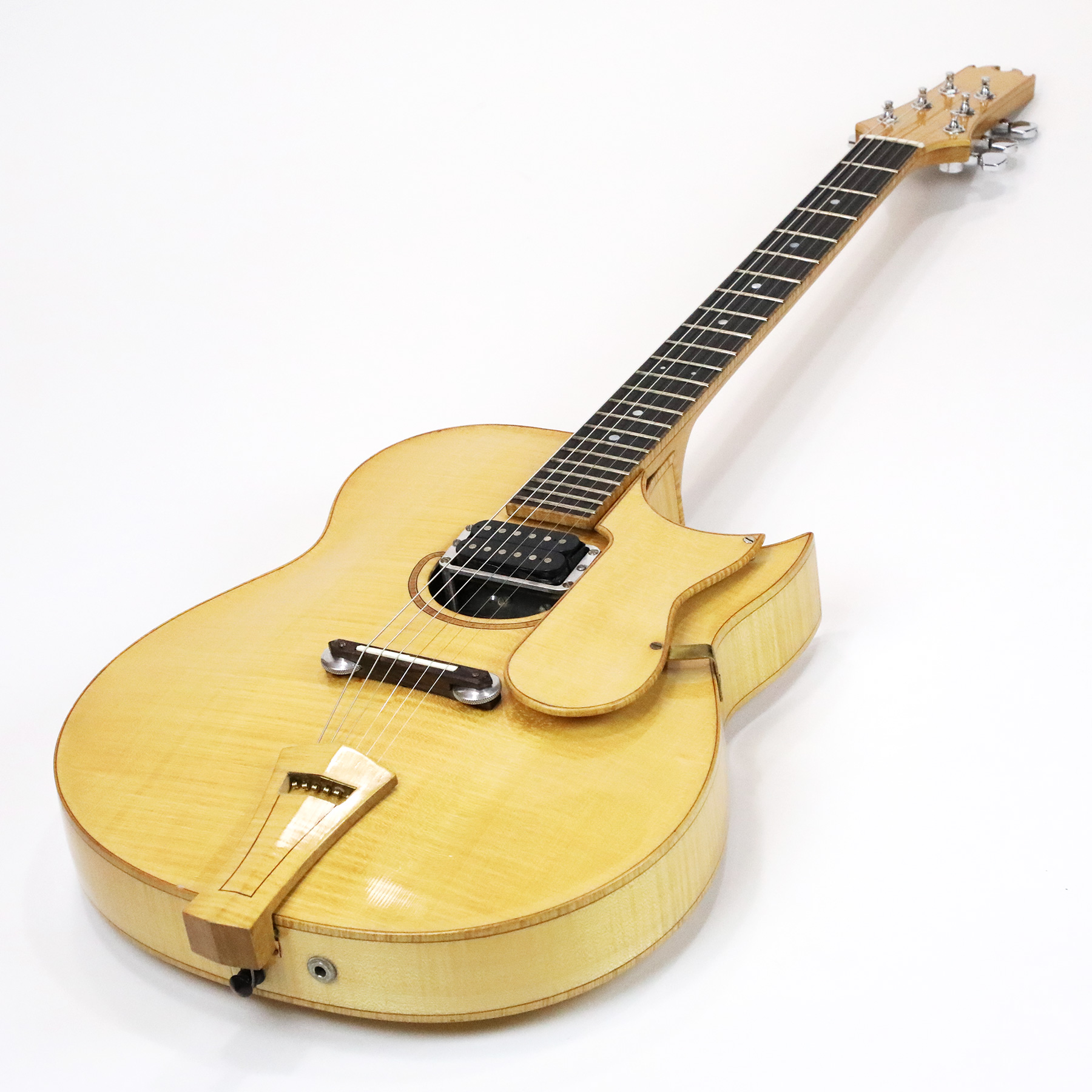 1992-Boutique-Hand-Made-Guitar-31-03