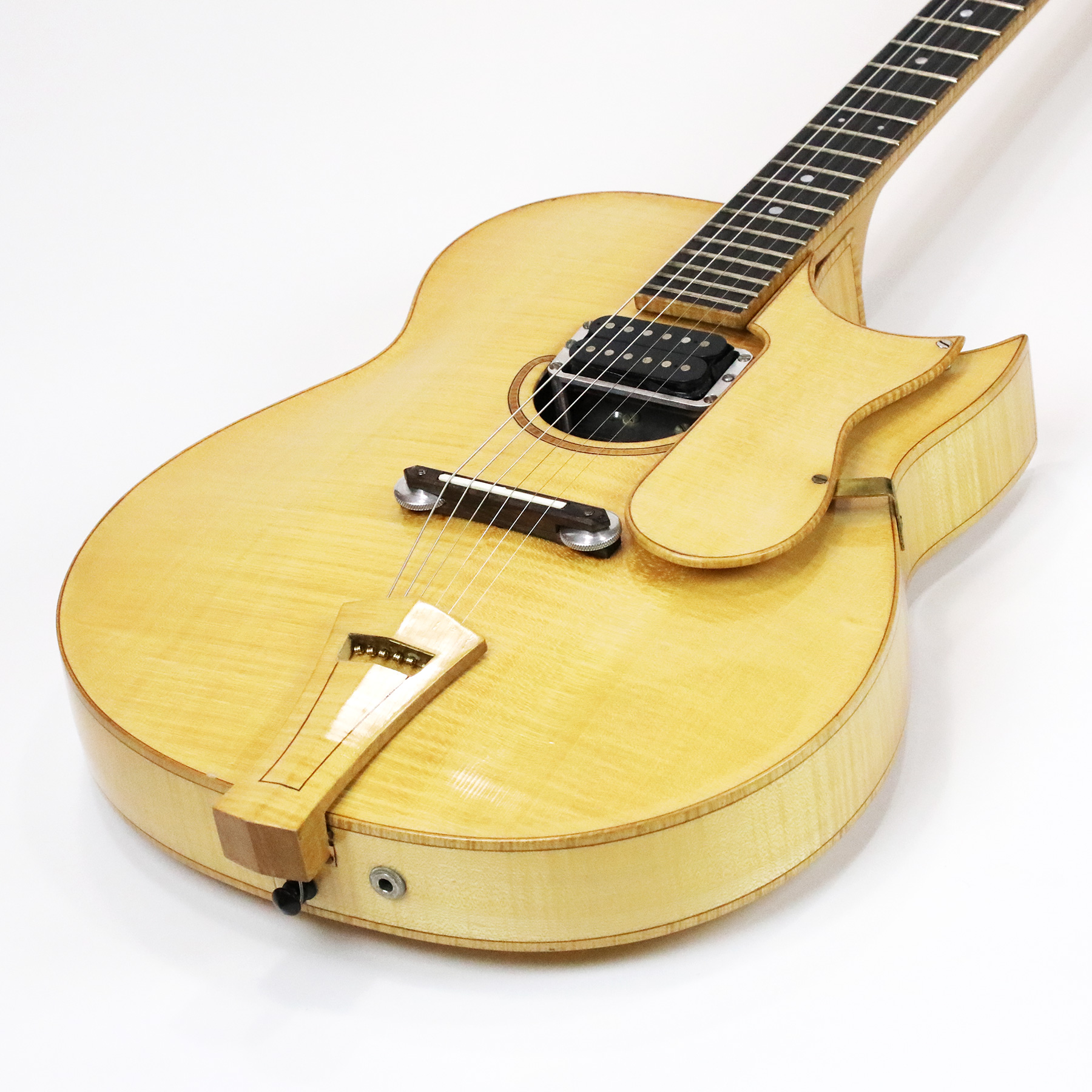 1992-Boutique-Hand-Made-Guitar-31-04
