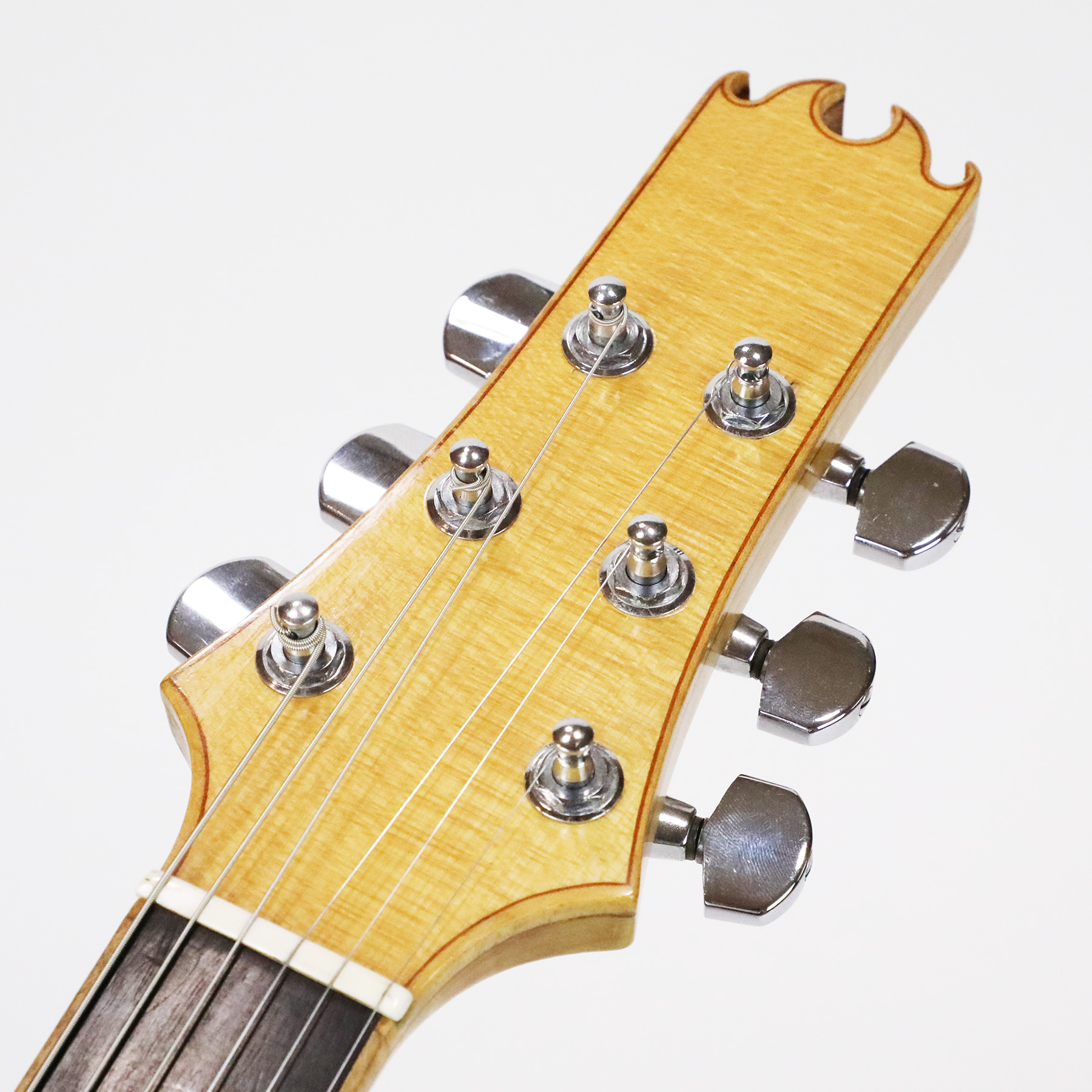 1992-Boutique-Hand-Made-Guitar-31-29